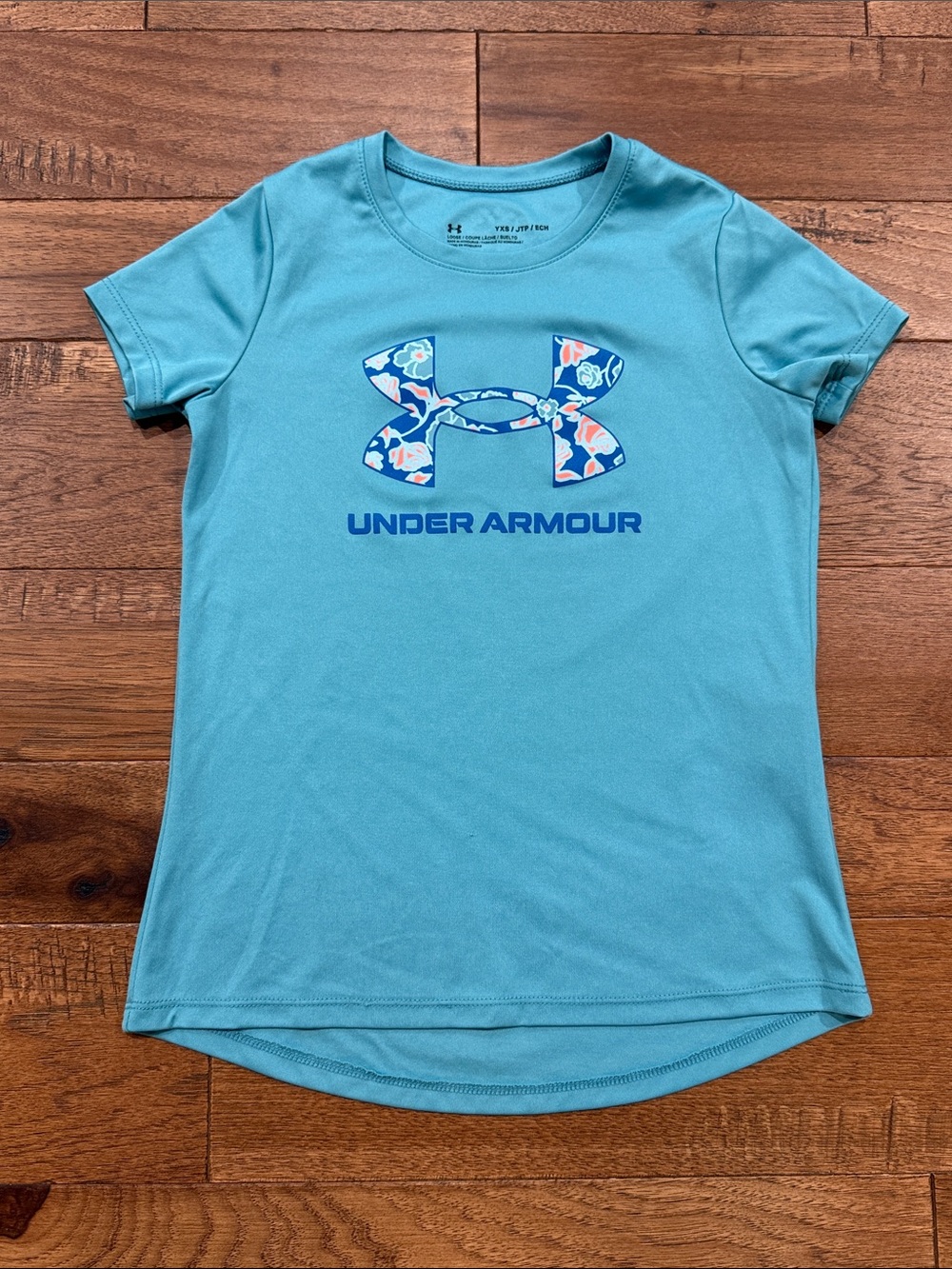 Under Armour Girls Tech Solid Print Big Logo Short-Sleeve Shirt - Size YXS